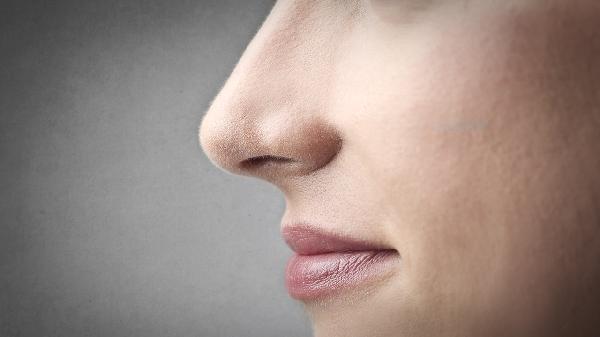 How to Banish Nose Blackheads Like a Pro