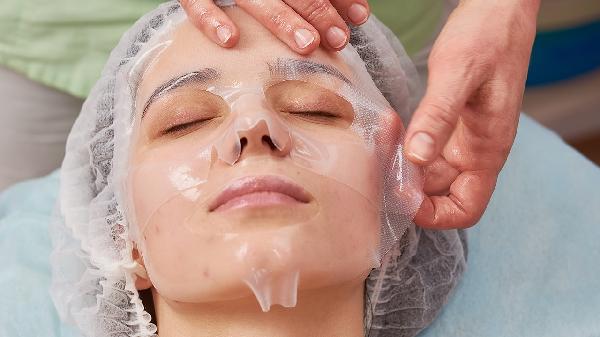 How Soon After Popping a Pimple Can You Apply a Face Mask?