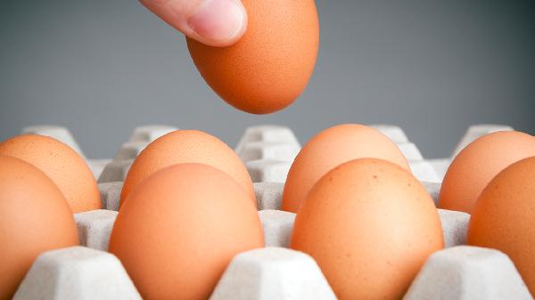 Can Eggs and Milk Really Brighten Your Skin?