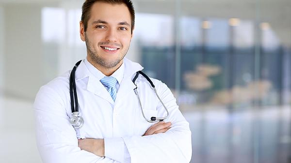 What causes pain and swelling in the male penis?