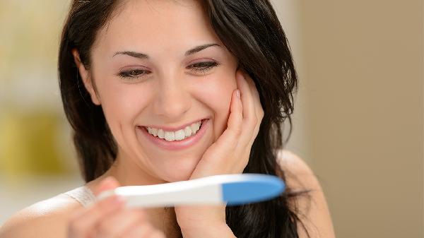 Is it good to walk for an hour every day during early pregnancy?