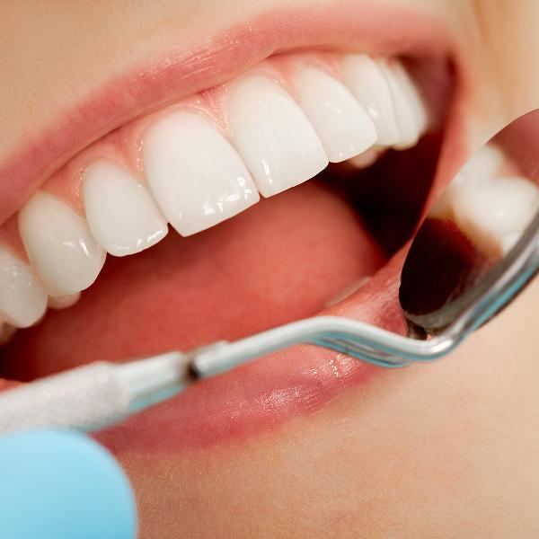 Teething Troubles: Mastering Your Baby's Tender Gum Phase