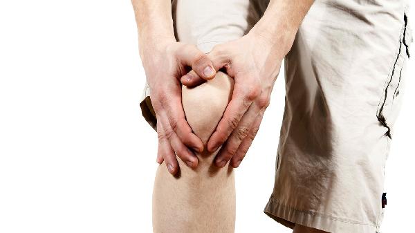 How to Ease Chronic Pain from Osteoporosis in Seniors