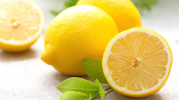 Lemon Juice for Teeth Whitening? Think Twice Before Trying