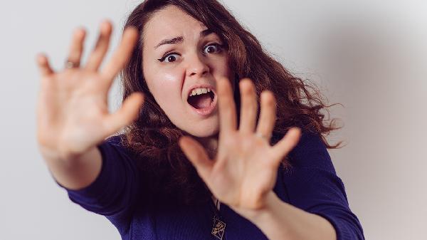 8 Tips to Beat Social Anxiety and Conquer Fear