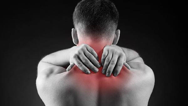 Master the Lat Pulldown Behind Neck: Boost Your Back Workout Safely!