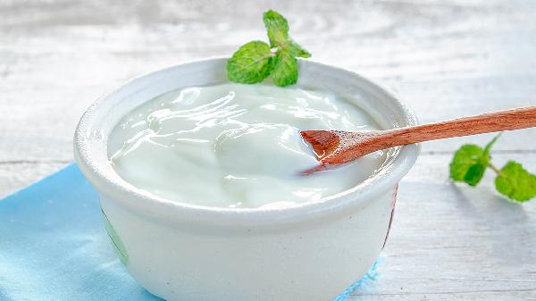 Greek Yogurt Magic: How One Daily Cup Boosts Immunity & Gut Health for Busy People!